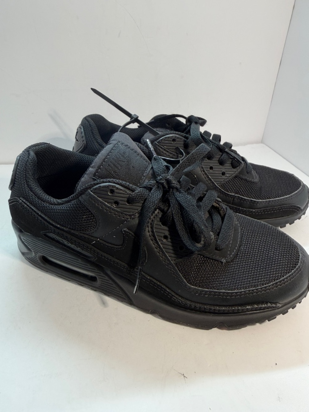 Nike Black Women’s Athletic M-10 Air Max 90 Style Sneakers